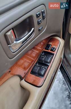 Седан Lexus LS 1994 в Киеве