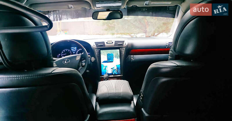 Седан Lexus LS 2008 в Києві