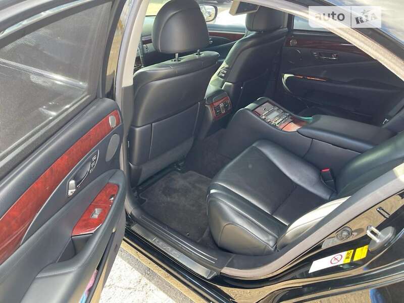 Седан Lexus LS 2007 в Києві фото 12 Седан Lexus LS 2007 в Києві