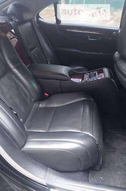 Седан Lexus LS 2007 в 