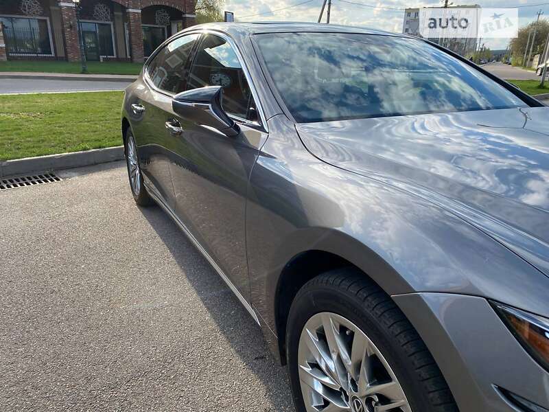 Седан Lexus LS 2018 в Киеве
