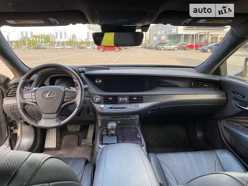 Седан Lexus LS 2018 в Киеве