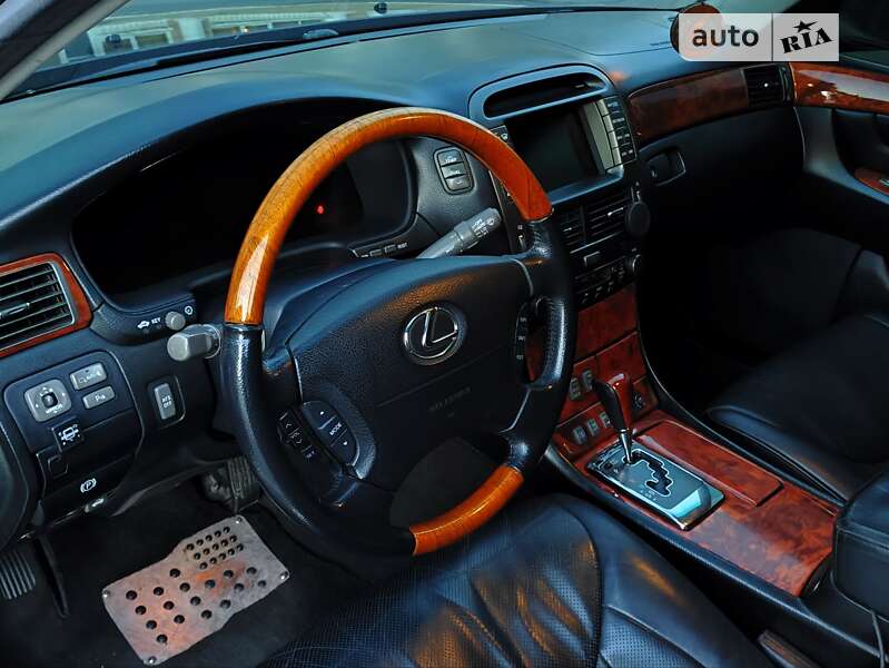 Седан Lexus LS 2005 в Одессе