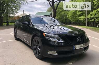 Седан Lexus LS 2008 в Львові