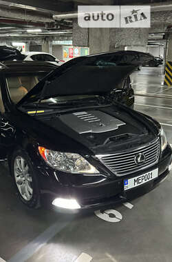 Седан Lexus LS 2007 в Киеве