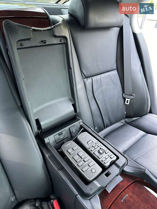 Седан Lexus LS 2008 в Киеве