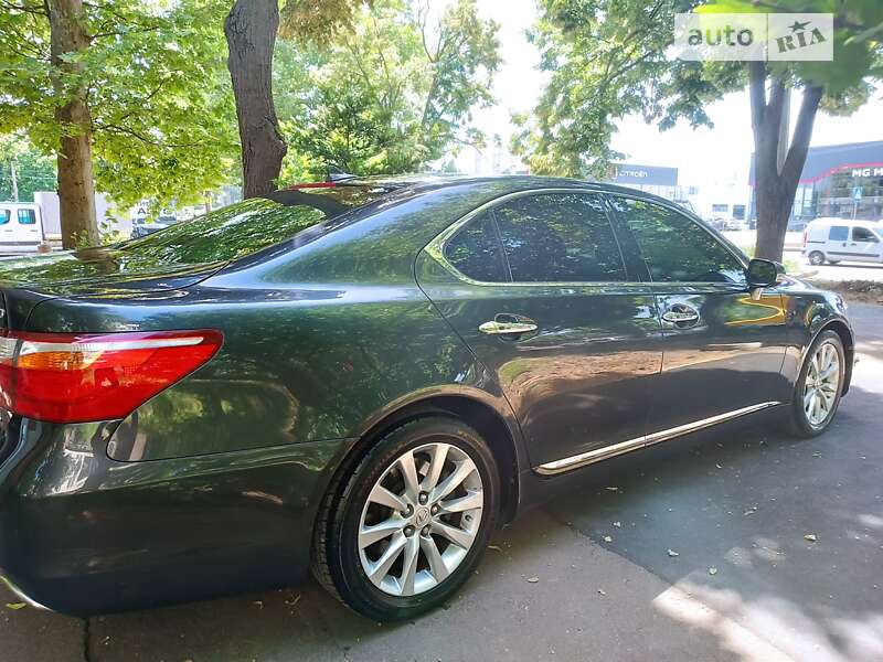 Седан Lexus LS 2011 в Одессе