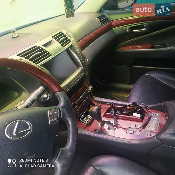 Седан Lexus LS 2007 в Києві