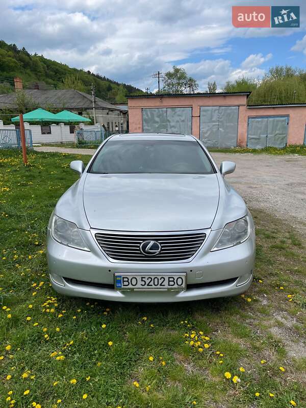 Седан Lexus LS 2007 в Киеве