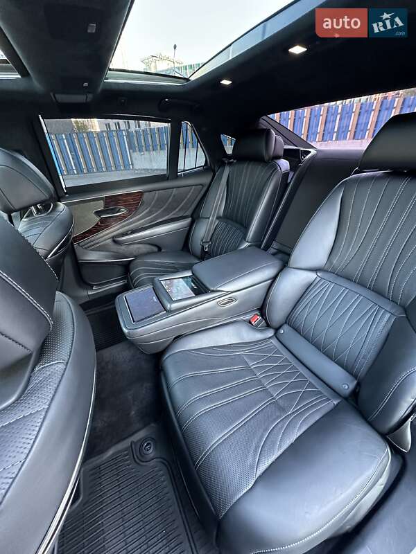 Седан Lexus LS 2018 в Киеве фото 24 Седан Lexus LS 2018 в Киеве