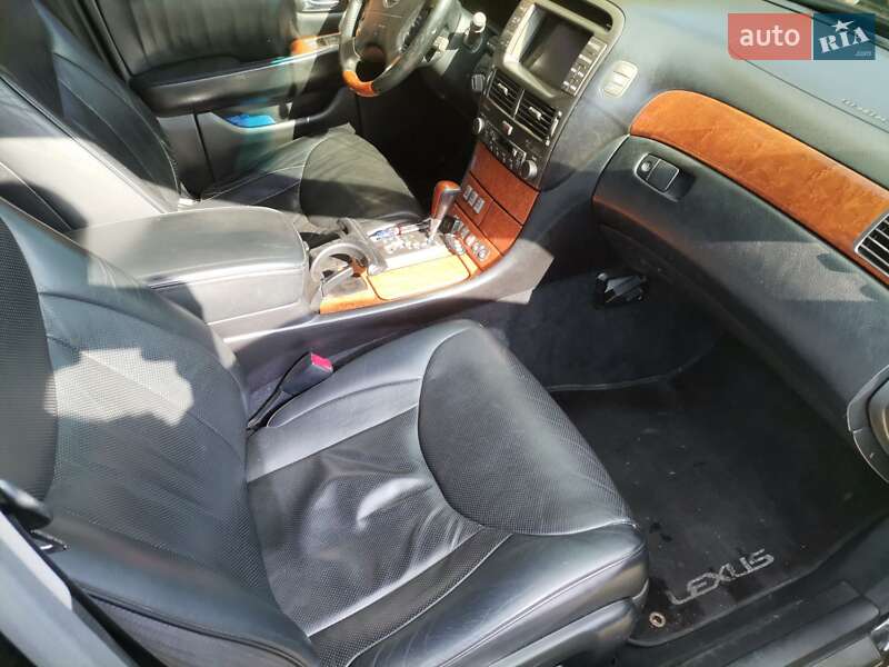 Седан Lexus LS 2003 в Василькове
