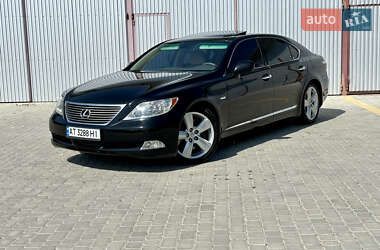 Седан Lexus LS 2008 в Коломые