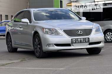 Седан Lexus LS 2007 в Кривом Роге