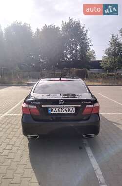 Седан Lexus LS 2008 в Чернігові