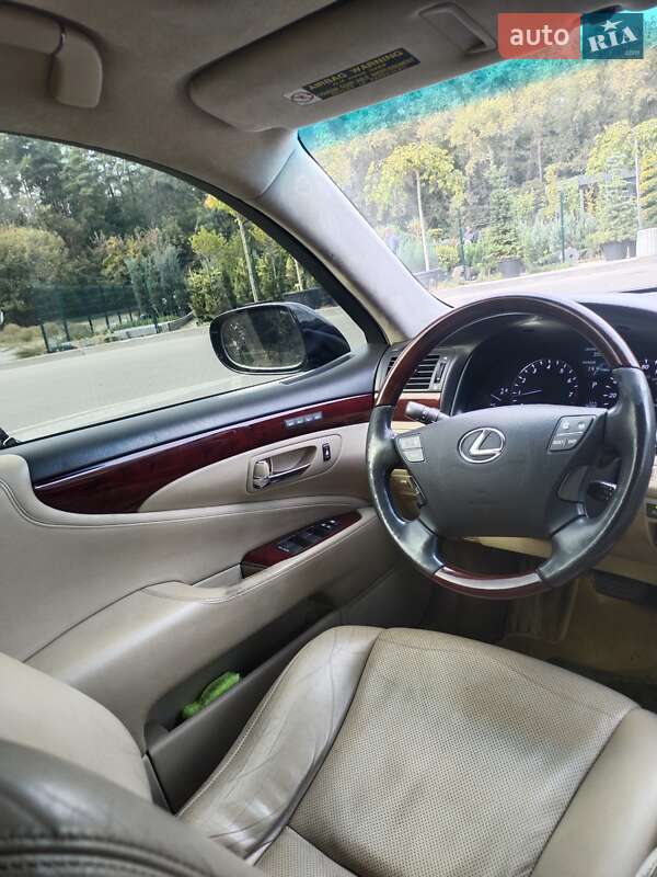 Седан Lexus LS 2008 в Чернігові