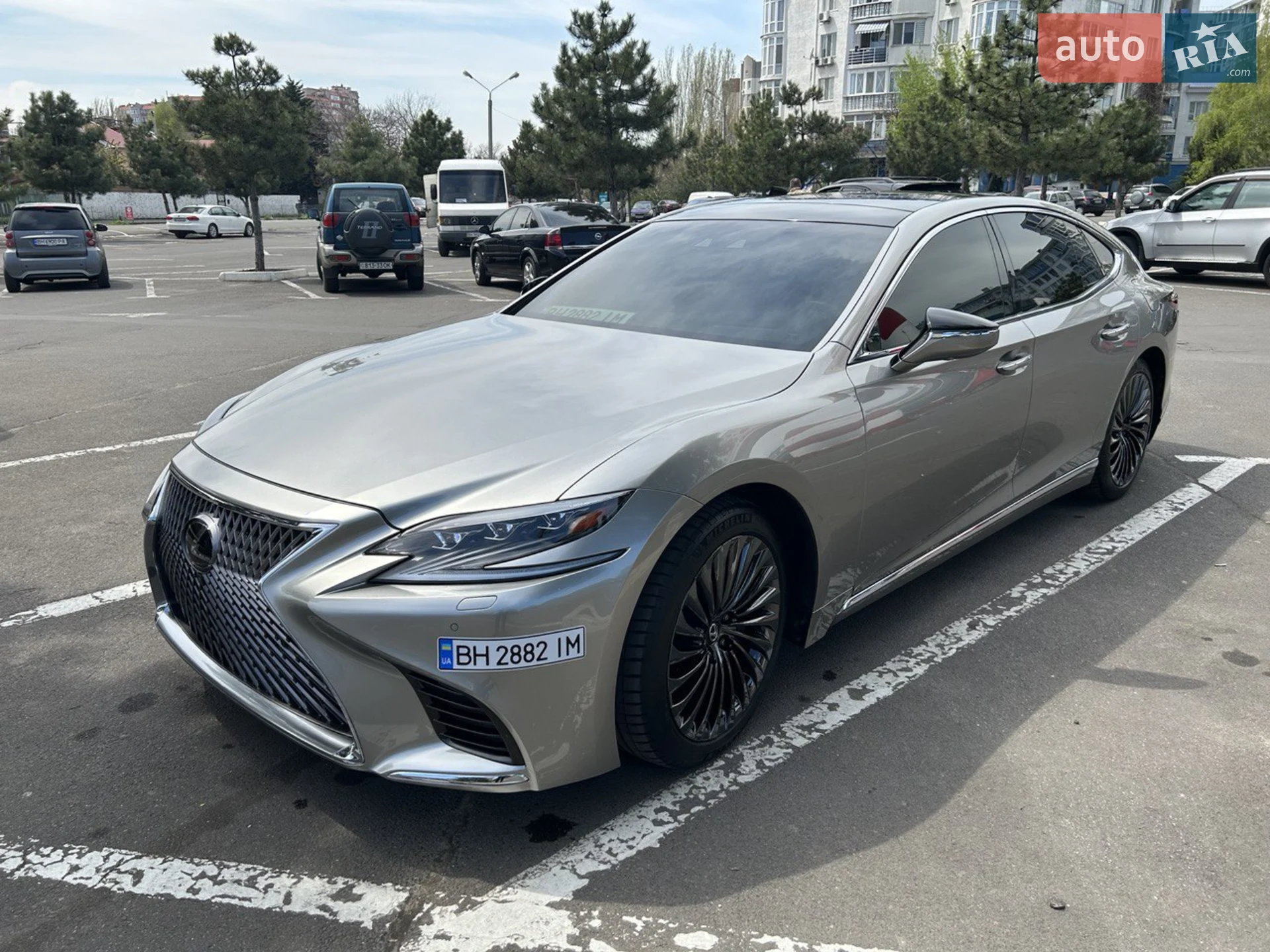 2018 Lexus LS - мініатюра 2