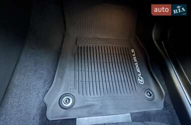 Седан Lexus LS 2018 в 