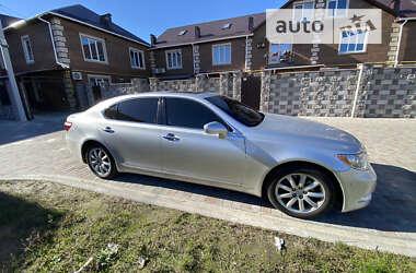 Седан Lexus LS 2007 в Киеве