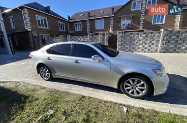 Седан Lexus LS 2007 в 