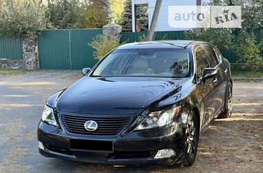 Седан Lexus LS 2007 в Киеве