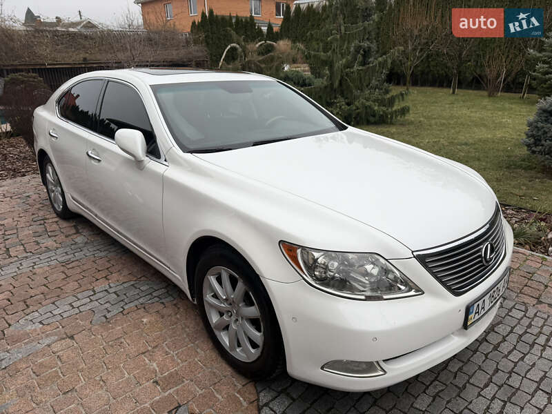 Седан Lexus LS 2007 в Кременчуге