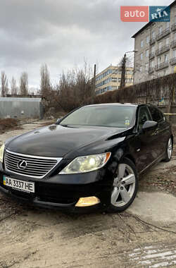 Седан Lexus LS 2007 в Києві