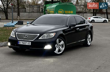 Седан Lexus LS 2007 в Кременчуці