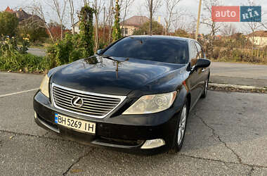 Седан Lexus LS 2008 в Доброполье