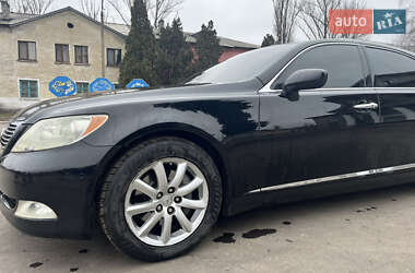 Седан Lexus LS 2008 в Доброполье