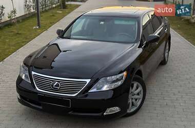 Седан Lexus LS 2009 в Ужгороде