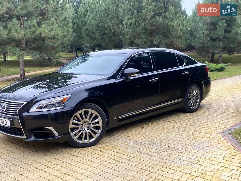Седан Lexus LS 2013 в Киеве