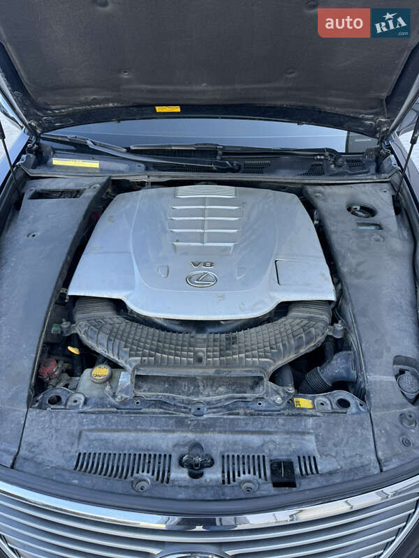 Седан Lexus LS 2007 в Тернополе
