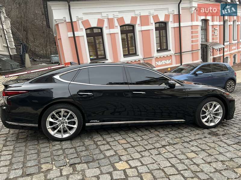 Седан Lexus LS 2017 в Києві
