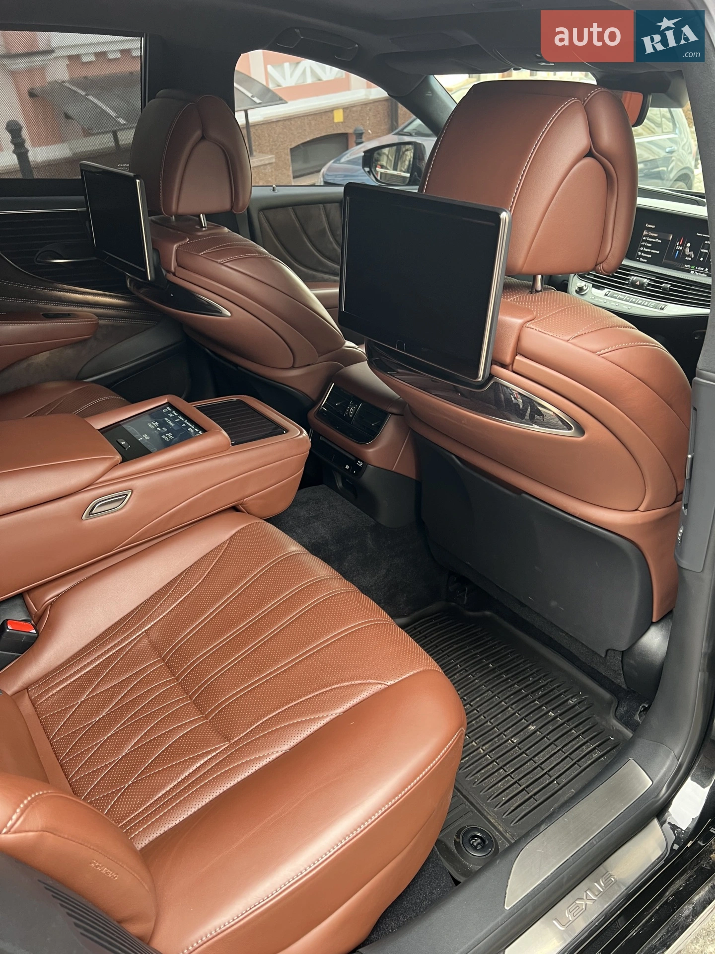 2017 Lexus LS - мініатюра 12
