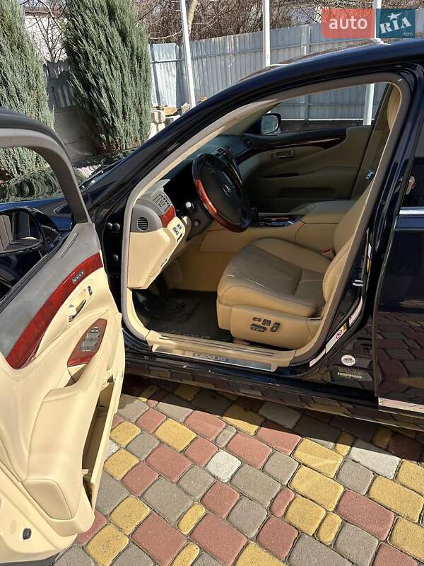 Седан Lexus LS 2007 в Києві