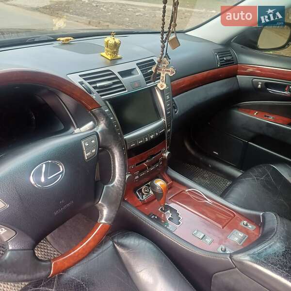 Седан Lexus LS 2007 в Дніпрі