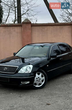 Седан Lexus LS 2001 в 