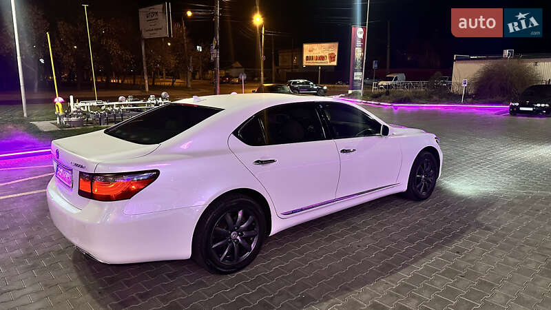 Седан Lexus LS 2007 в Одессе