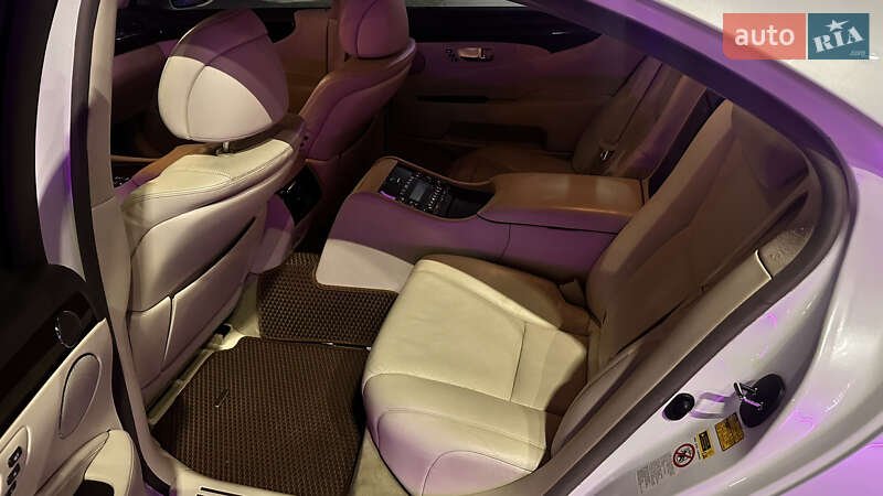 Седан Lexus LS 2007 в Одессе