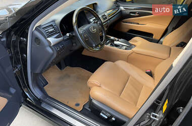 Седан Lexus LS 2012 в Умани