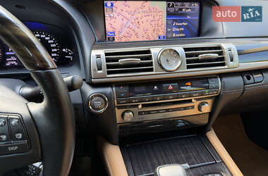 Седан Lexus LS 2012 в Умани