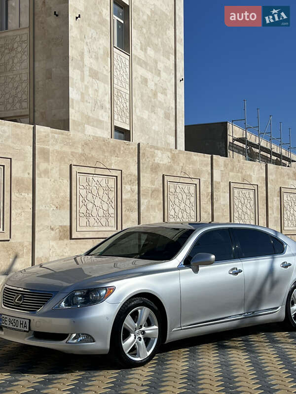 Седан Lexus LS 2007 в Одесі