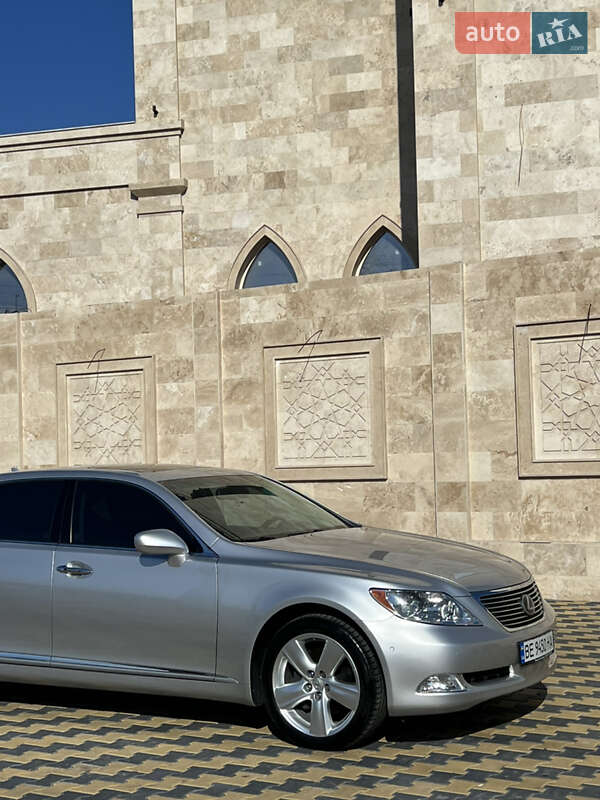 Седан Lexus LS 2007 в Одесі