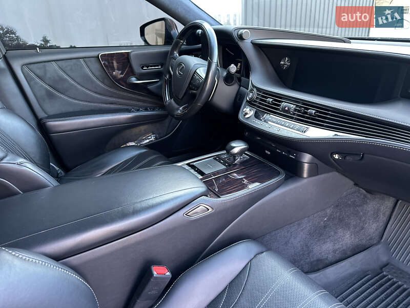 Седан Lexus LS 2018 в Киеве фото 9 Седан Lexus LS 2018 в Киеве