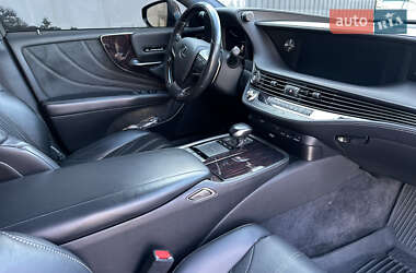 Седан Lexus LS 2018 в 