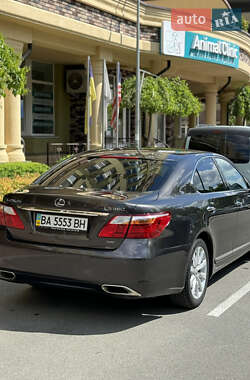 Седан Lexus LS 2010 в Києві