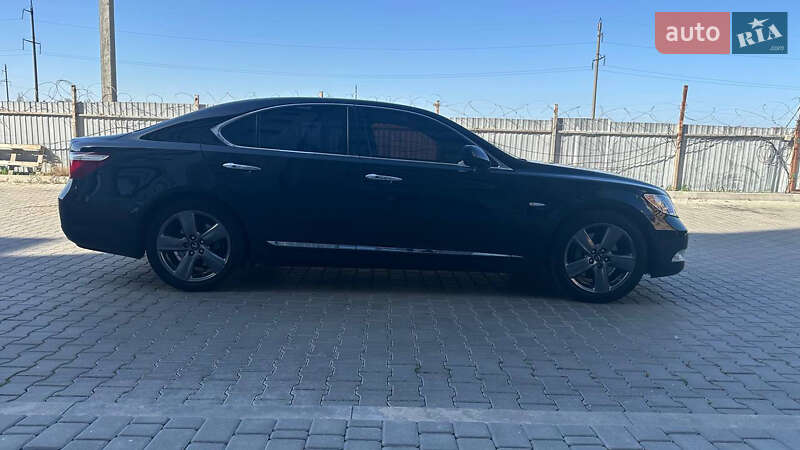 Седан Lexus LS 2008 в Одессе