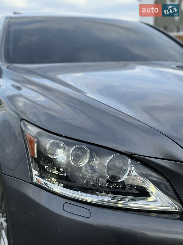 Седан Lexus LS 2014 в Киеве