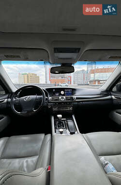 Седан Lexus LS 2014 в Києві