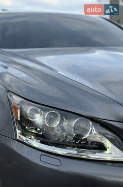 Седан Lexus LS 2014 в 